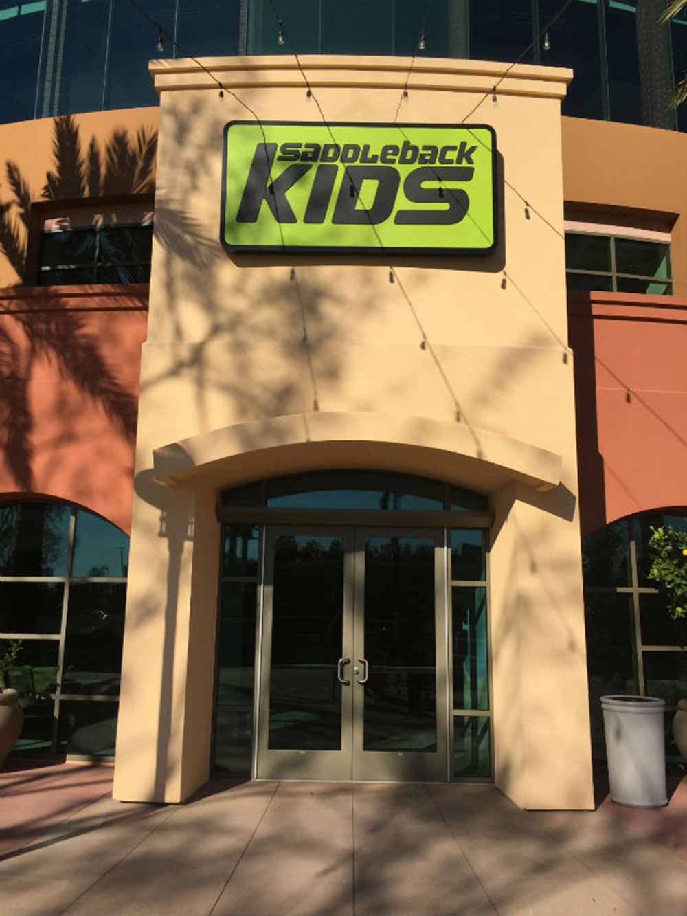 Saddleback Church Kids Area – Church Tour